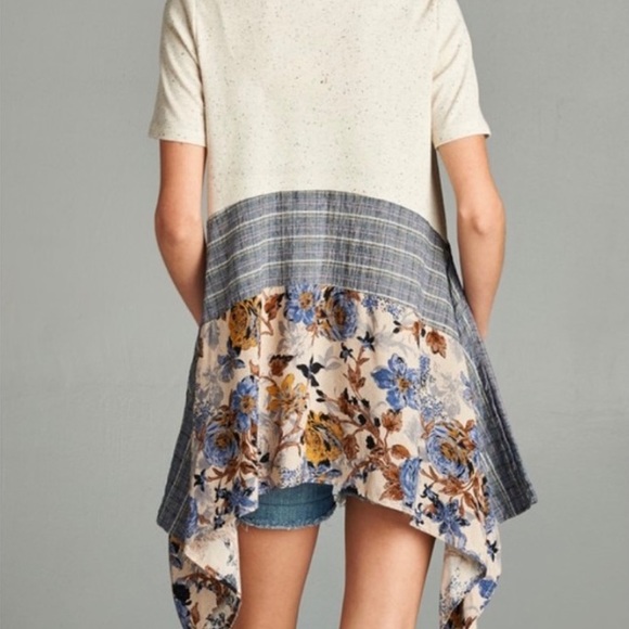 Boho Plaid and Floral Top - Picture 4 of 10